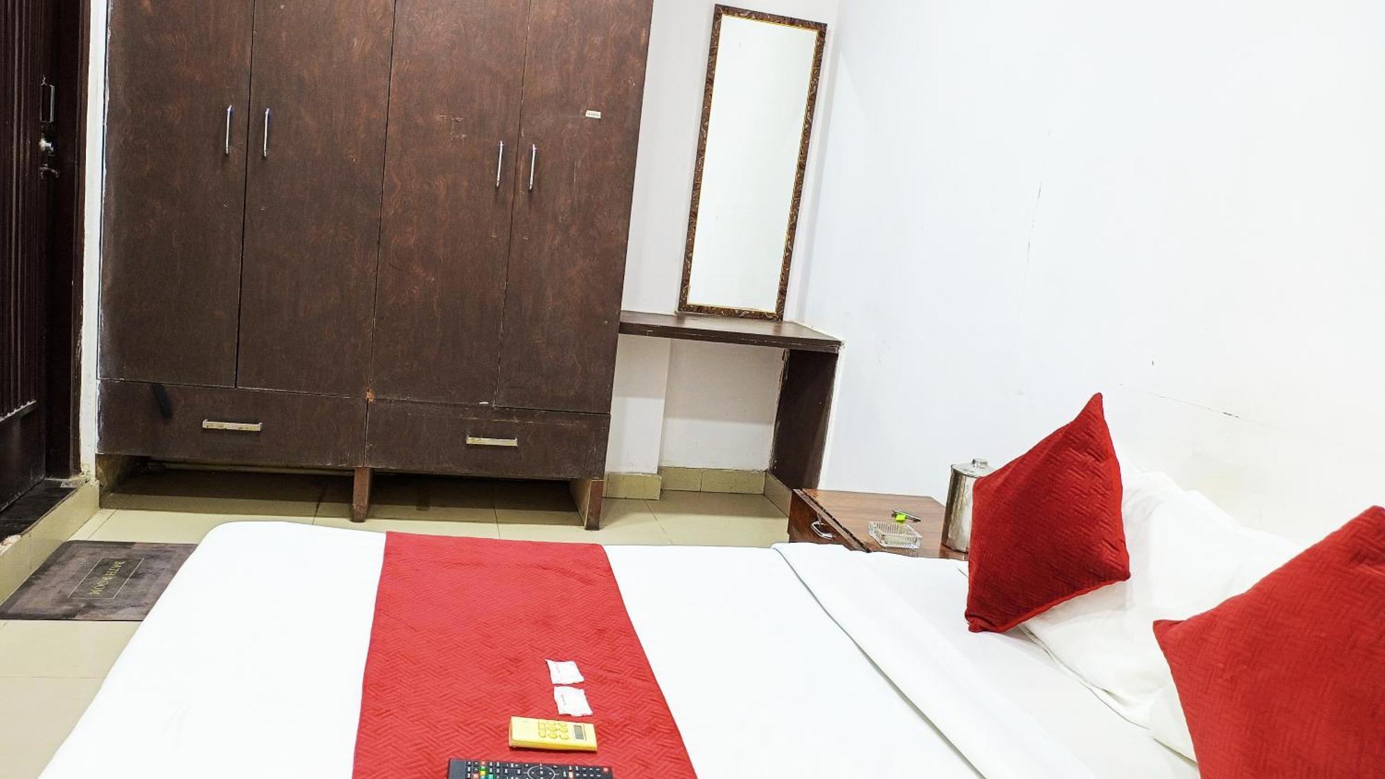 Hotel Maharaja Inn - Lajpat Nagar I New Delhi Exterior photo